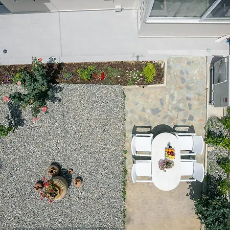 Estia Comfort House